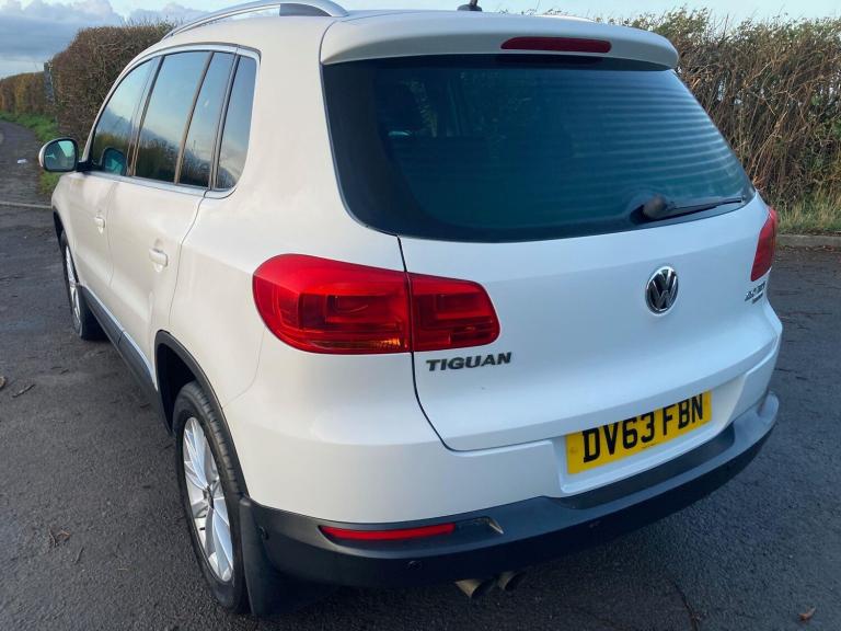 2013 Volkswagen Tiguan 2.0 TDI BlueMotion Tech SE 4WD Euro 5 (s/s) 5dr ESTATE Diesel Manual
