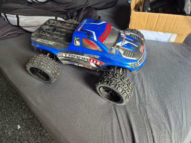 Electric RC car Maverick Strada MT