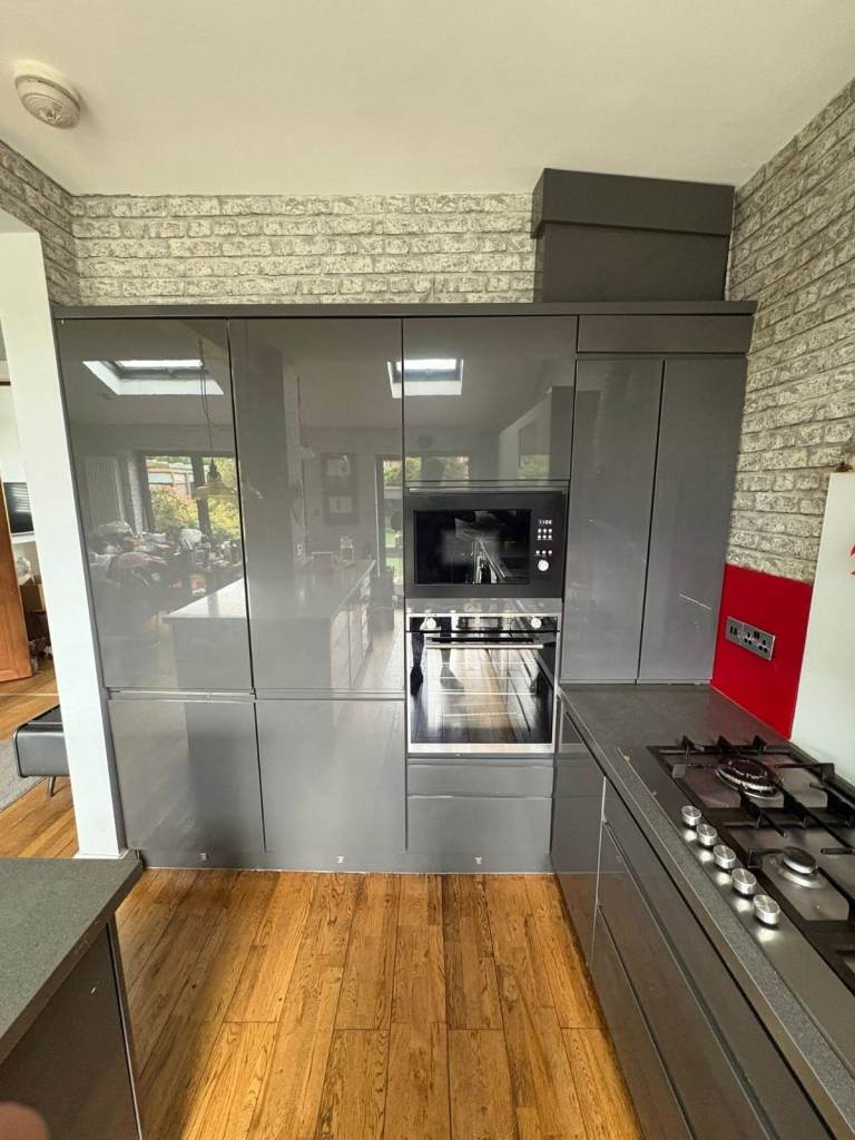 🎨 kitchen/windows/doors paint spraying — revitalise your home! 🏡