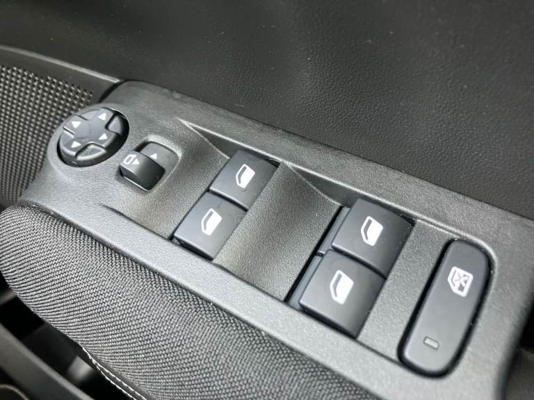 2021 Citroen C3 Aircross 1.2 PureTech 110 Shine Plus 5dr Hatchback PETROL Manual