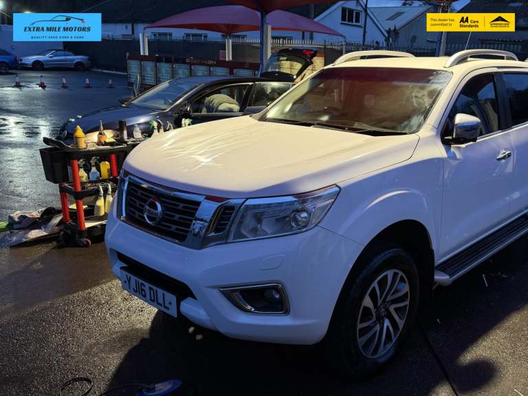 2016 Nissan Navara 2.3 dCi Tekna Pickup Double Cab 4dr Diesel Manual 4WD Euro 5 (190 ps) Pickup D...