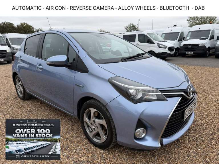 2016 Toyota Yaris 1.5 VVT-h Excel Hatchback 5dr Petrol Hybrid E-CVT Euro 6 (Safety Sense, 15i Hat...