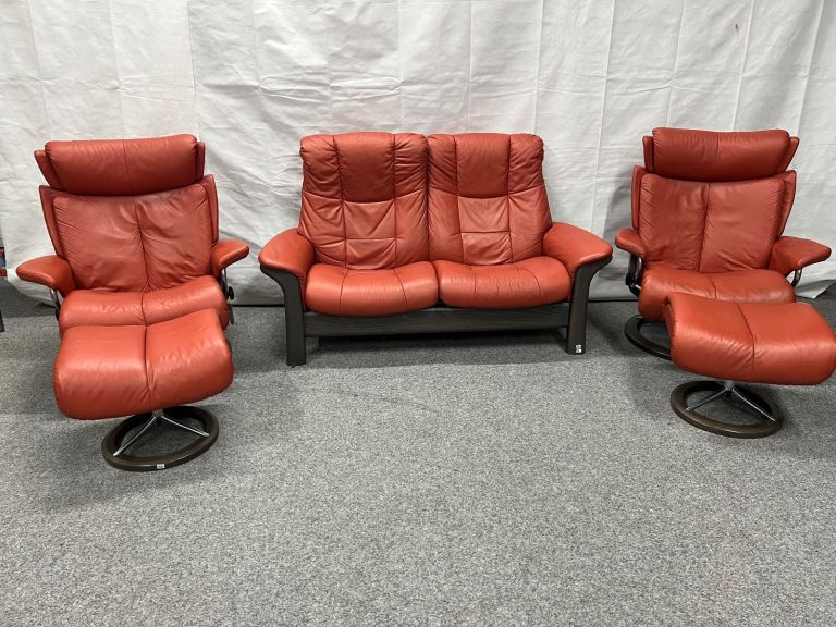 Ekornes Stressless 2+1+1 leather recliner suite U.K. delivery available 