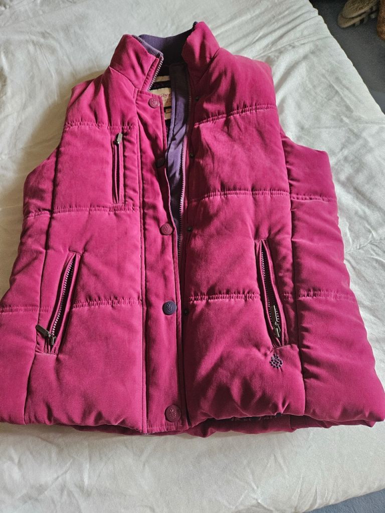 Pink Padded Gilet/Waistcoat – Good Condition