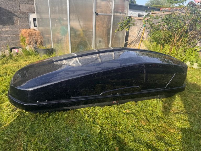 Halfords advanced 580l roof box (Thule)