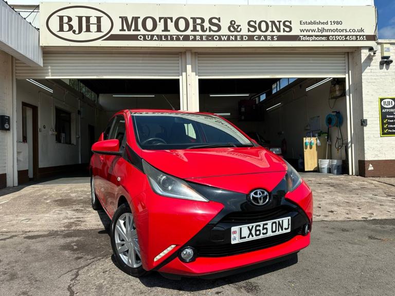2015 Toyota AYGO 1.0 VVT-i X-Pression 5dr x-shift HATCHBACK Petrol Automatic