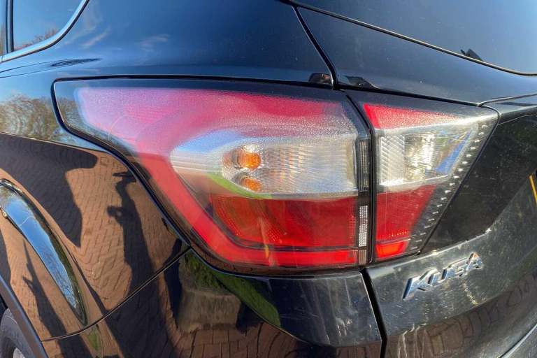 2017 Ford Kuga 2.0 TDCi Titanium (150 PS) 5-Door MPV HATCHBACK Diesel Manual