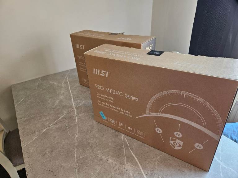 Msi pro Mp241CA cuved monitor x2