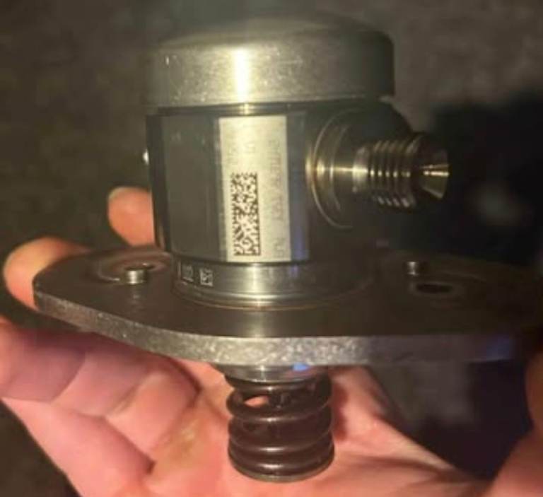 Bmw hi pressure fuel pump 