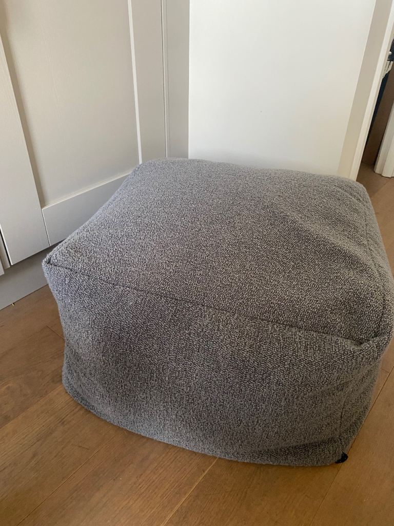TCS Studio Otto Pouffe Boucle in Fog Grey – Good Condition