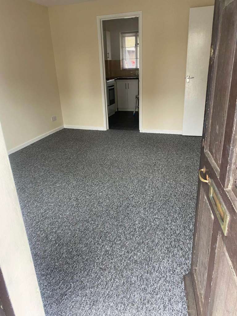 2 Bedroom flat - Biscot Road Luton