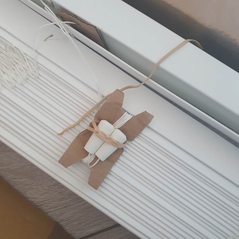 White Veneitan blinds brand new in box 127cmx170cm 