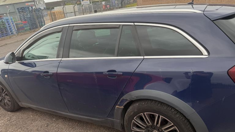 Vauxhall, INSIGNIA COUNTRY TOURER, Estate, 2014, Manual, 1956 (cc), 5 doors