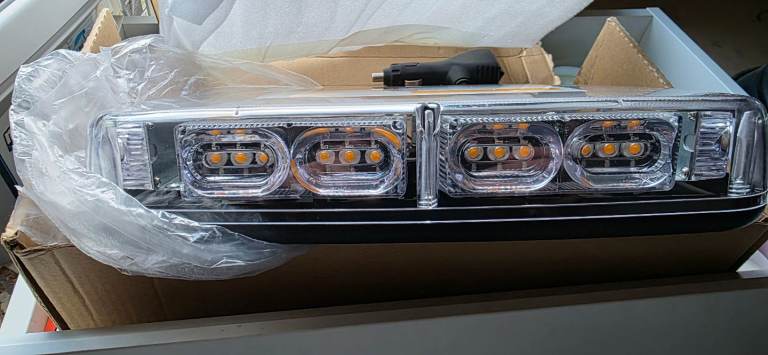 Amber strobe beacons 