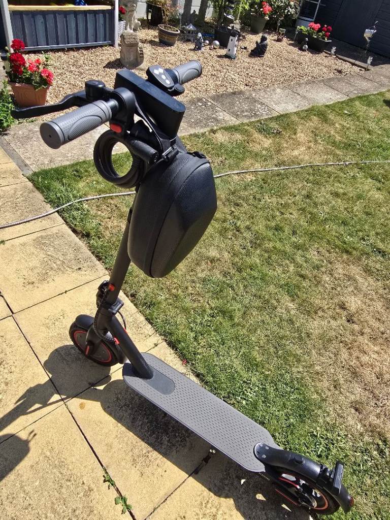 Adult e-scooter
