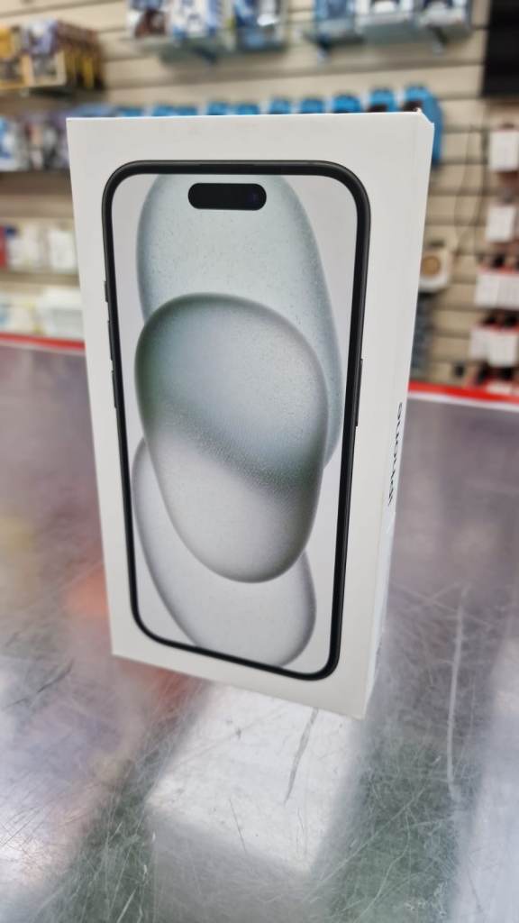 Brand New iPhone 15 128GB Unlocked Any Color PICK UP ONLY Southside Glasgow