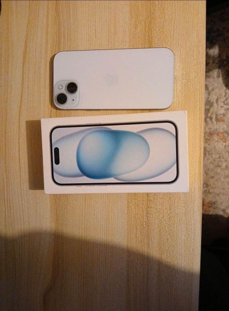 Apple iPhone 15 – light blue, As Good As New
