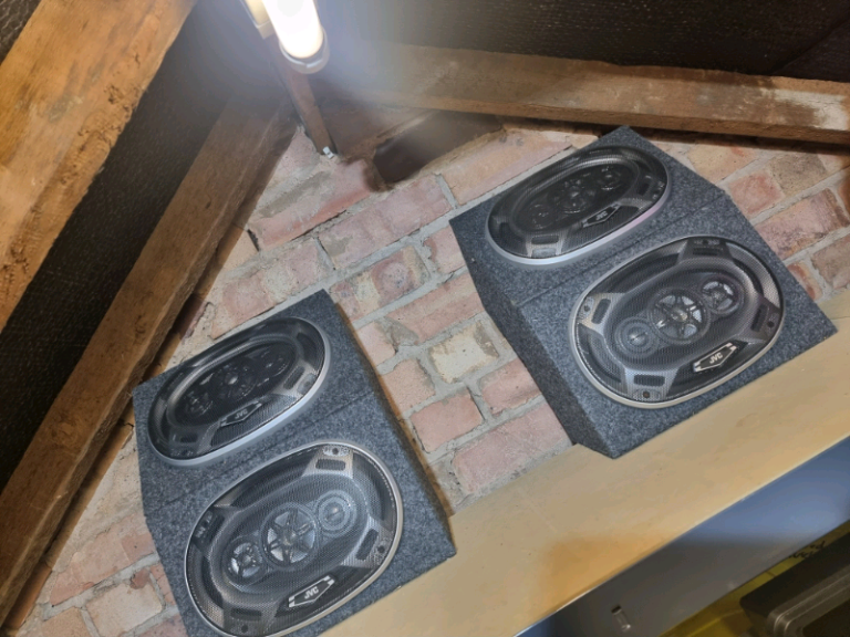 JVC CUSTOM BUILT 6 X 9 SPEAKER BUILD