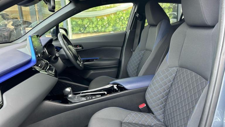 2020 Toyota C-HR 2.0 Hybrid Dynamic 5dr CVT HATCHBACK PETROL/ELECTRIC Automatic