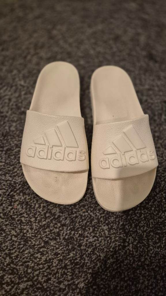 Adidas Sliders – Cream Great Condition UK 8