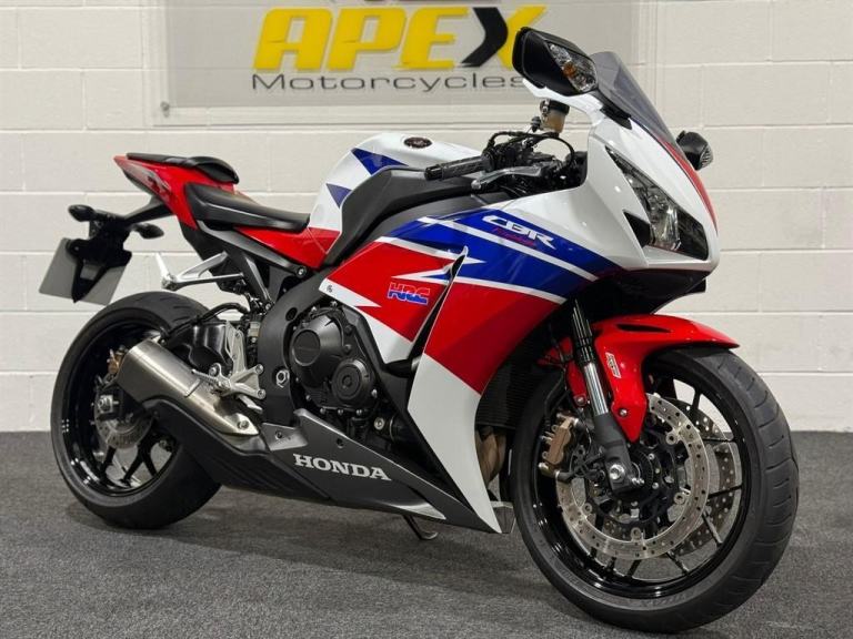 Honda CBR1000RR Fireblade ABS! ULTRA LOW MILES! PRISTINE CONDITION