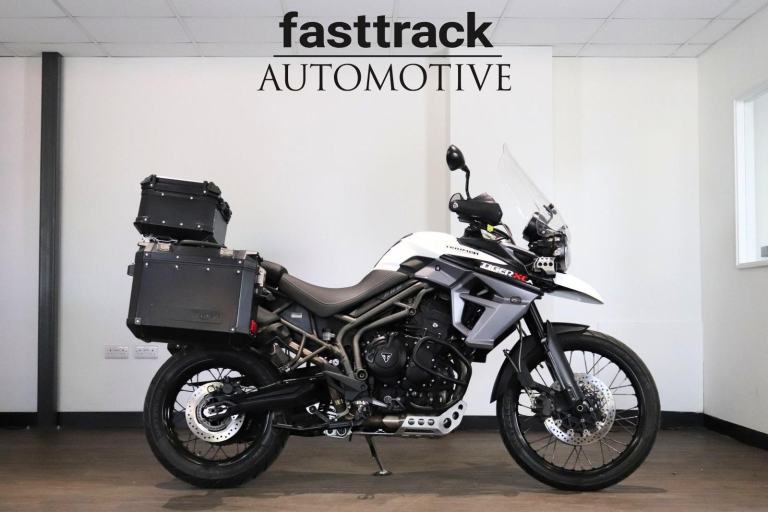 Triumph Tiger 800 XCa - 2016 - FULL HISTORY - VALVE SERVICE DONE