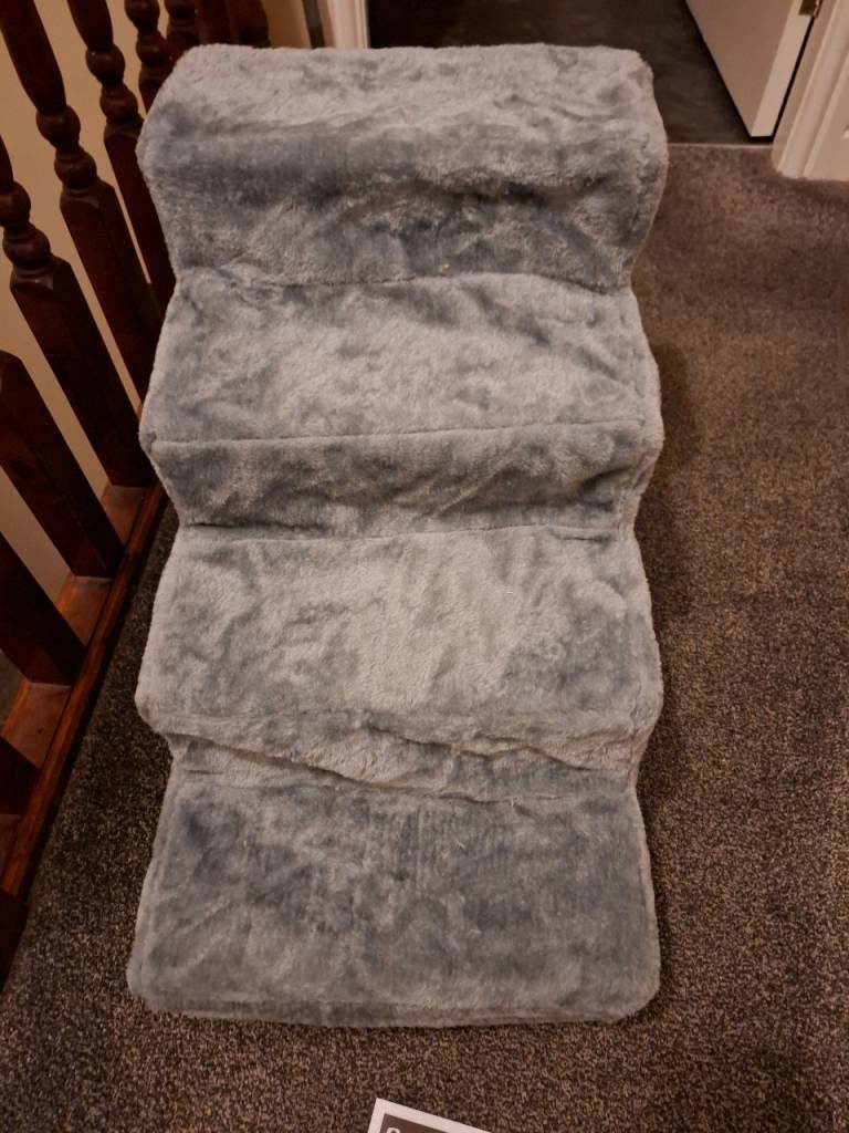 Pawhut Pet 4 tier steps