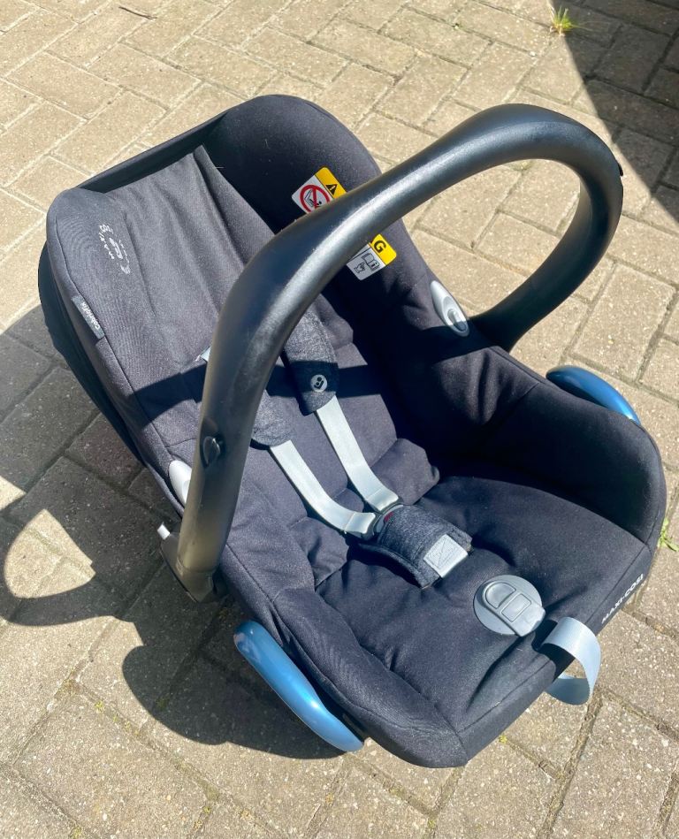 First child seat 0-12months (0-13kg) Maxi-Cosi CabrioFix baby car seat