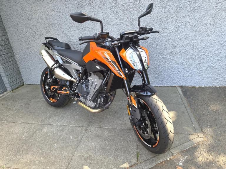 2023 KTM 790 Duke