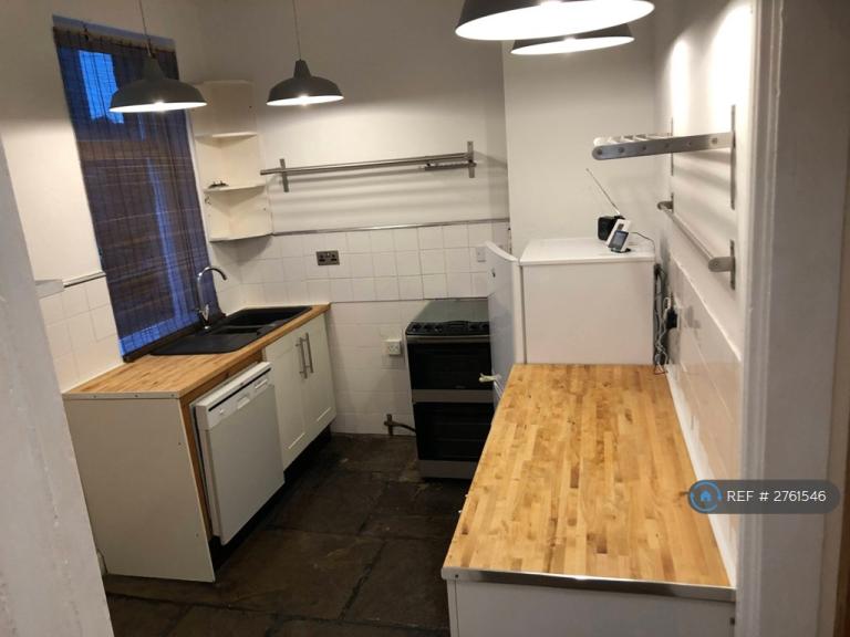 2 bedroom house in Fanny Street, Saltaire, BD18 (2 bed) (#2761546)