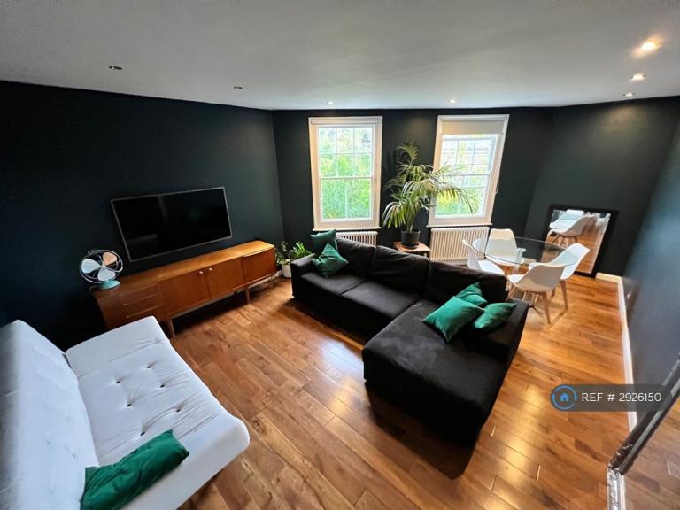 2 bedroom flat in Renfrew Road, London, SE11 (2 bed) (#2926150)