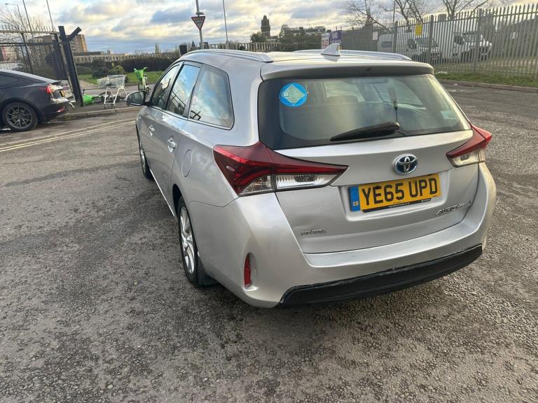 2015 Toyota Auris 1.8 Hybrid Icon 5dr CVT ESTATE Petrol/Electric Hybrid Automatic
