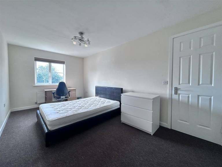 🏠***DSS HOUSING**DOUBLE ROOM in Waterside Dr, Stoke-on-Trent ST3 3LG 🏠