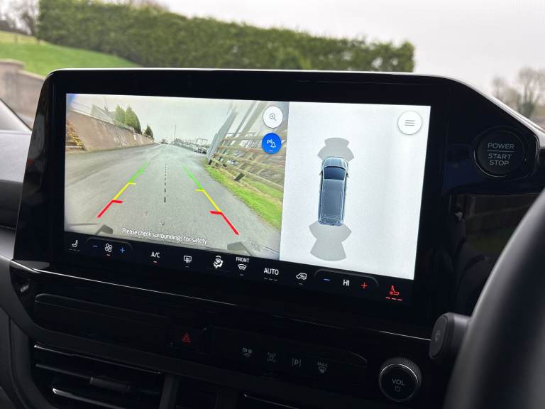 2024 Ford Tourneo Custom Family Wheelchair Accessible Vehicle 