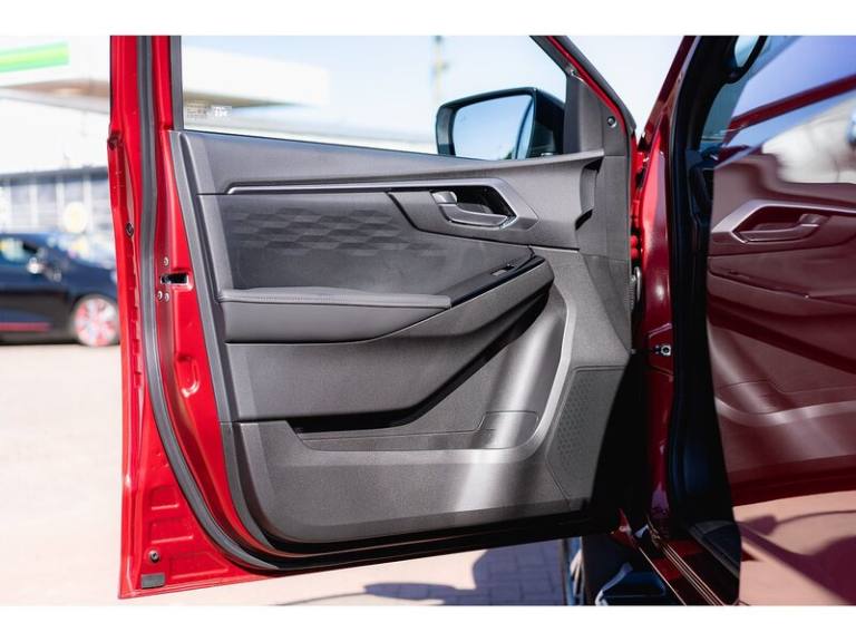  Isuzu D-Max DL40 Dcb Pick Up Diesel Manual