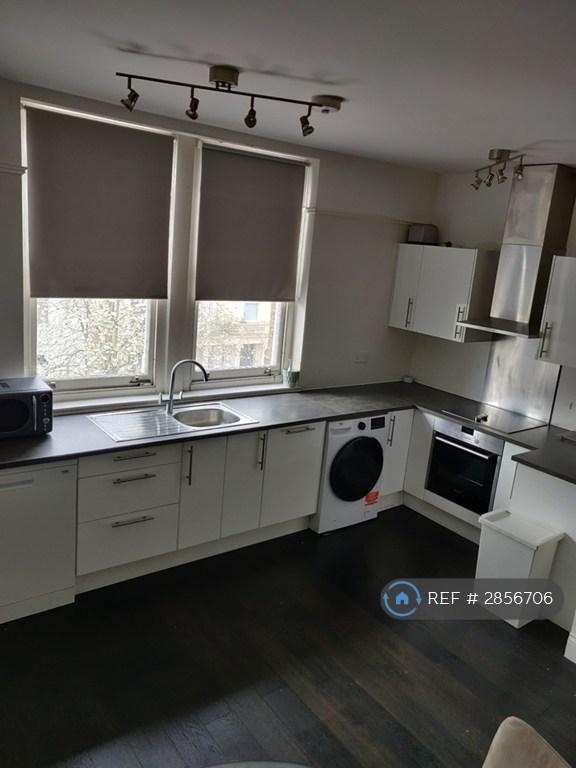 2 bedroom flat in Holland Road, London, W14 (2 bed) (#2856706)