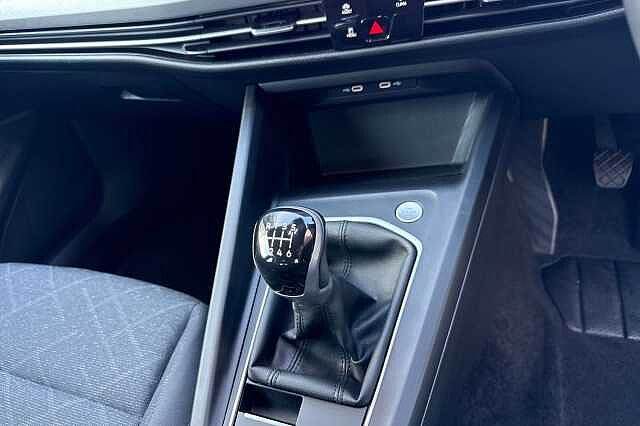 2022 Volkswagen Golf 1.5 TSI Life 5dr Hatchback Petrol Manual