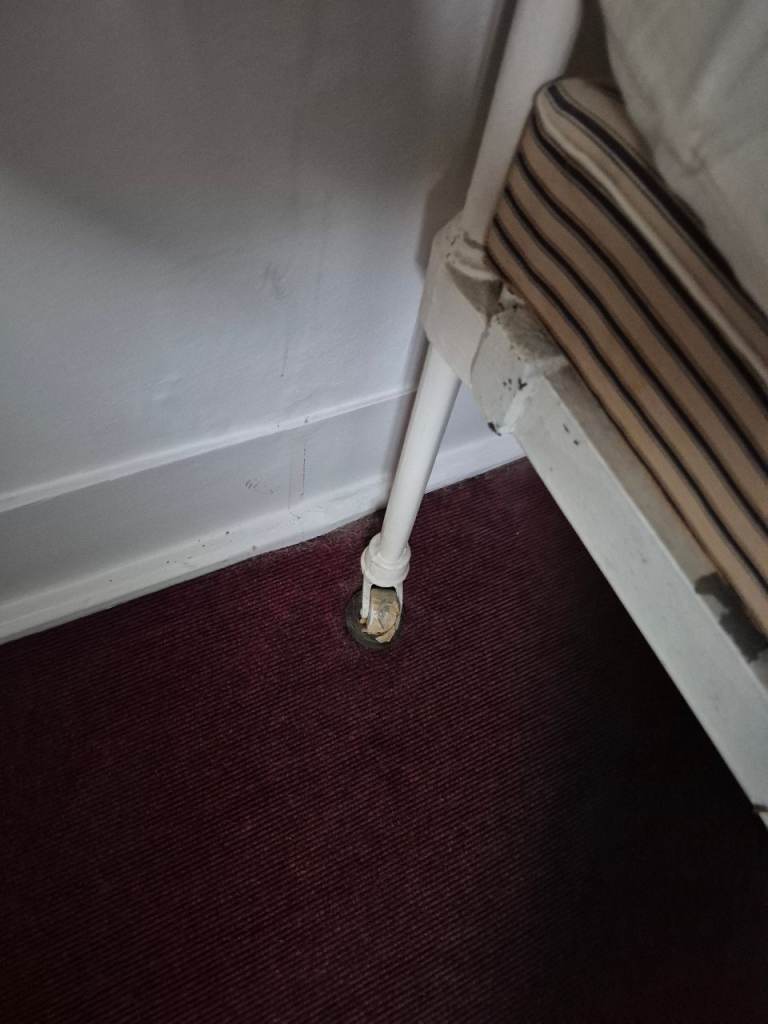 4 x single bed frames free