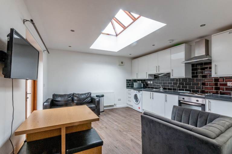 Fantastic, 3 bedroom, HMO cottage in Gilmerton – available soon!