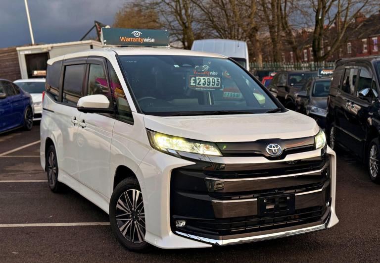 2009 Toyota Noah Petrol/Hybrid Mpv Hybrid Automatic