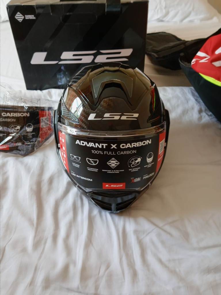 LS2 ADVANT X CARBON FLIP UP HELMET SIZE MEDIUM