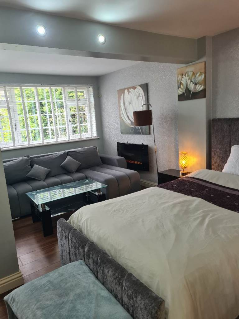 Studio Flat in Thorpe Bay for Monday to  Thursday Thursday