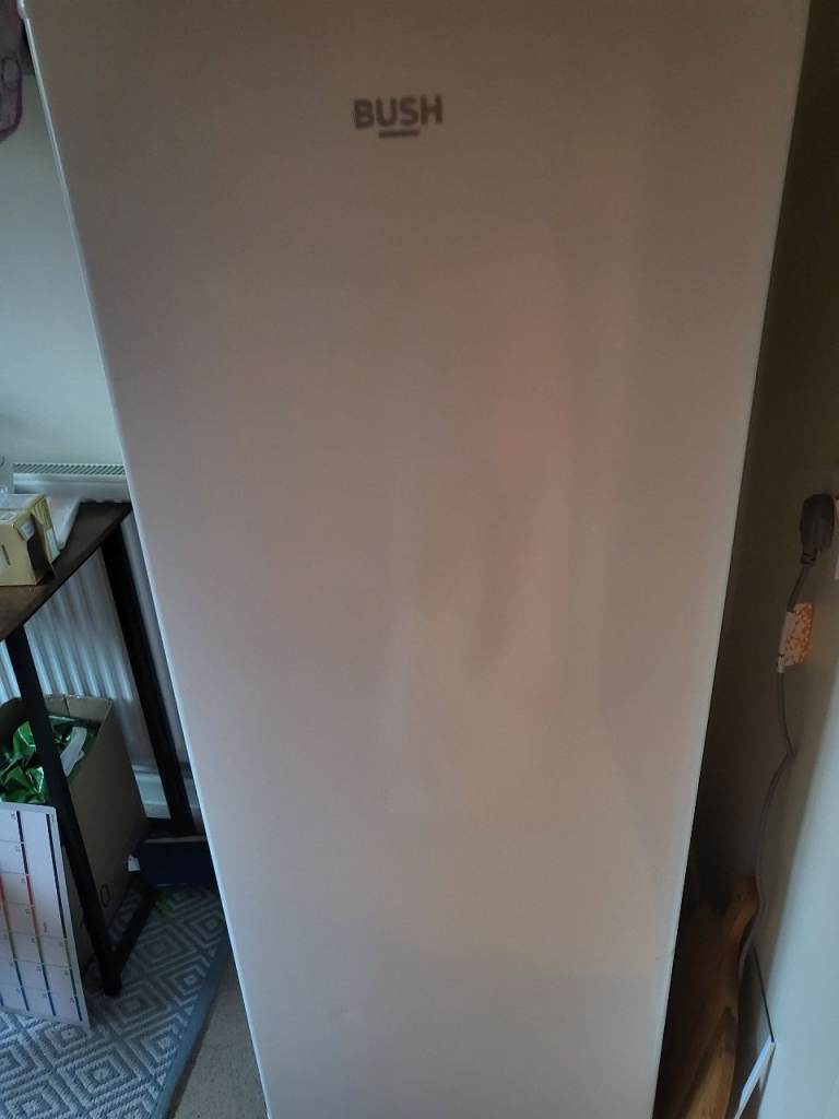 BUSH freestanding fridge