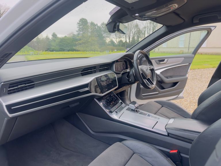 Audi A6 2.0 TDI 40 S TRONIC 2019 AVANT BLACK PACK AND HIGH SPEC MINT EXAMPLE 