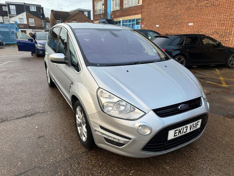 2013 Ford S-Max 2.0 TDCi Titanium Euro 5 5dr MPV Diesel Manual