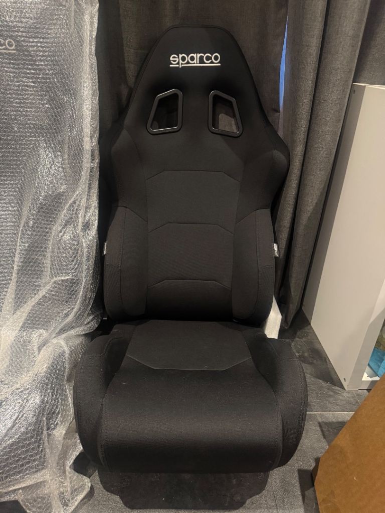 Sparco R500 seats