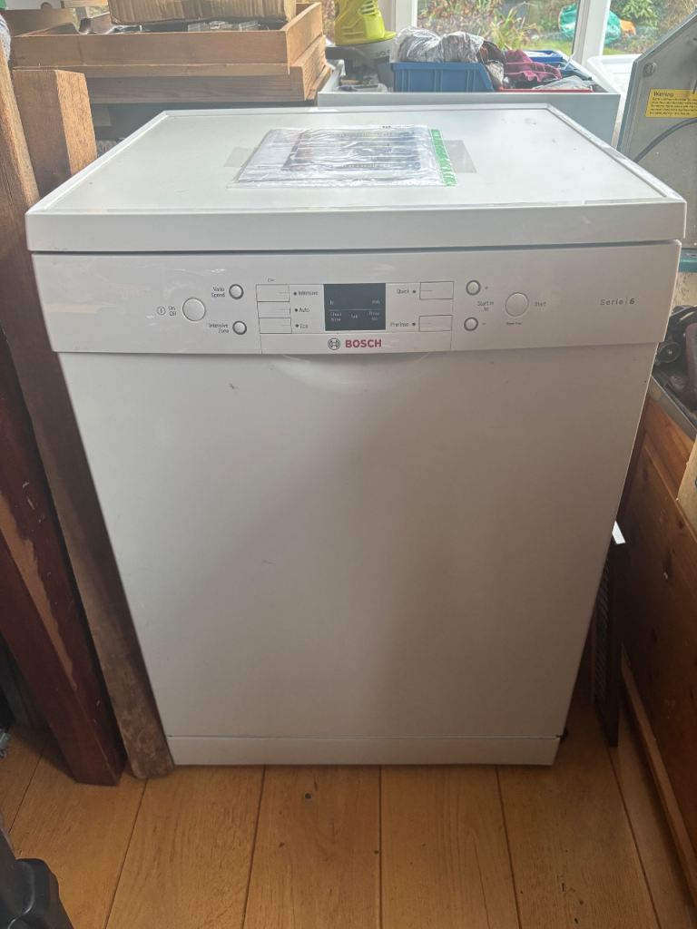 Bosch Dishwasher SMS53M02GB