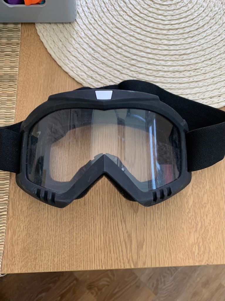 Black Goggles for Outdoor Sports 
