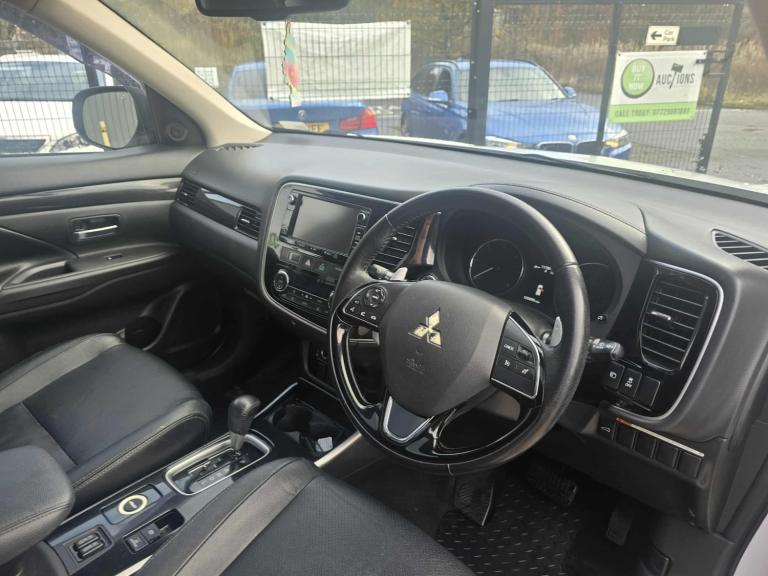 2017 Mitsubishi Outlander 2.2 DI-D 4 5dr Auto ESTATE Diesel Automatic