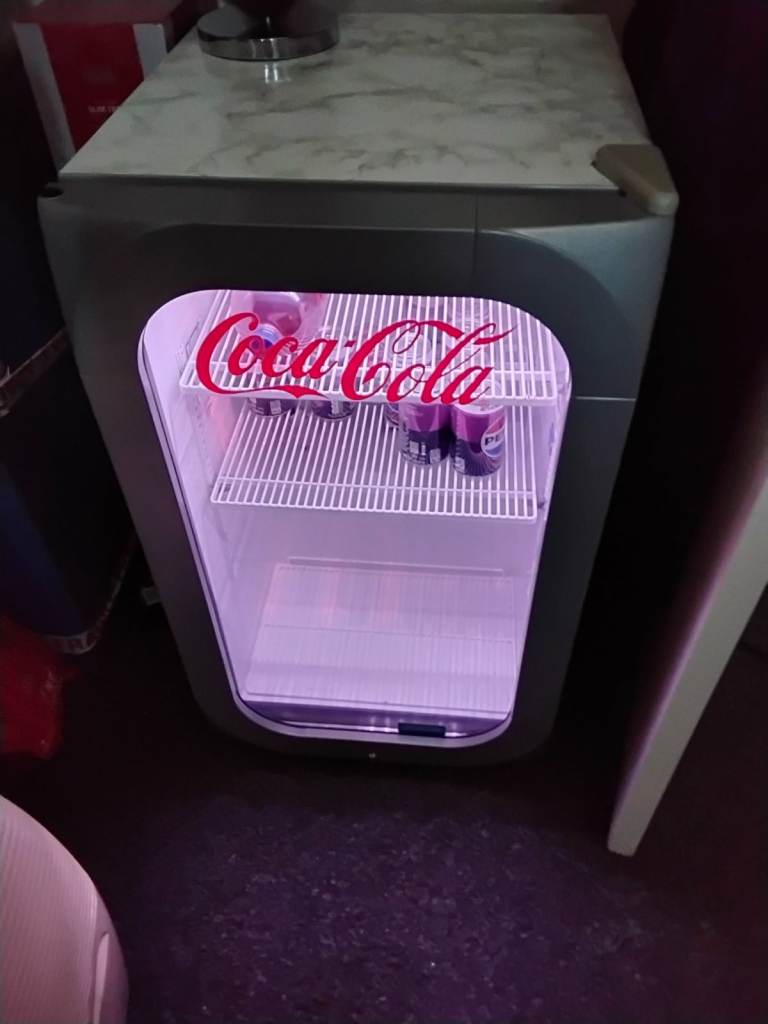 Drink fridge 